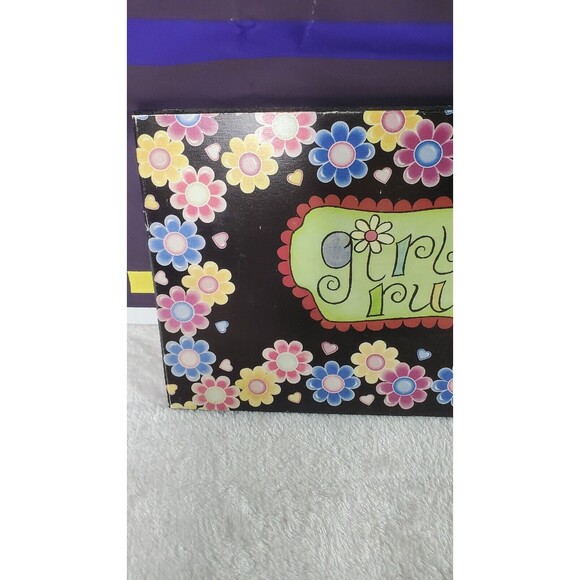 Girls Rule Vintage Groovy Cute Floral Wall Hanging Plaque - Picture 3 of 6